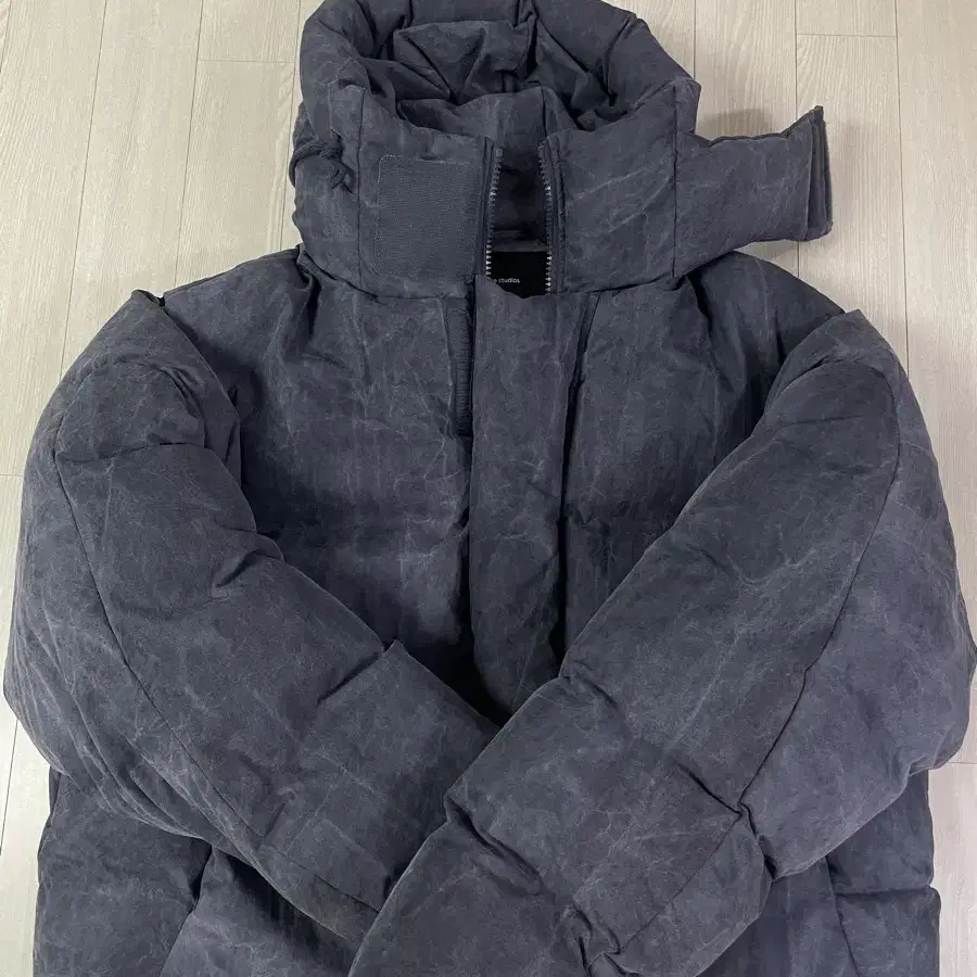 [L] Entire studios SOA PUFFER ATLANTIC