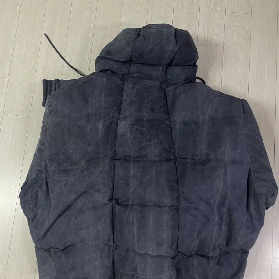 [L] Entire studios SOA PUFFER ATLANTIC