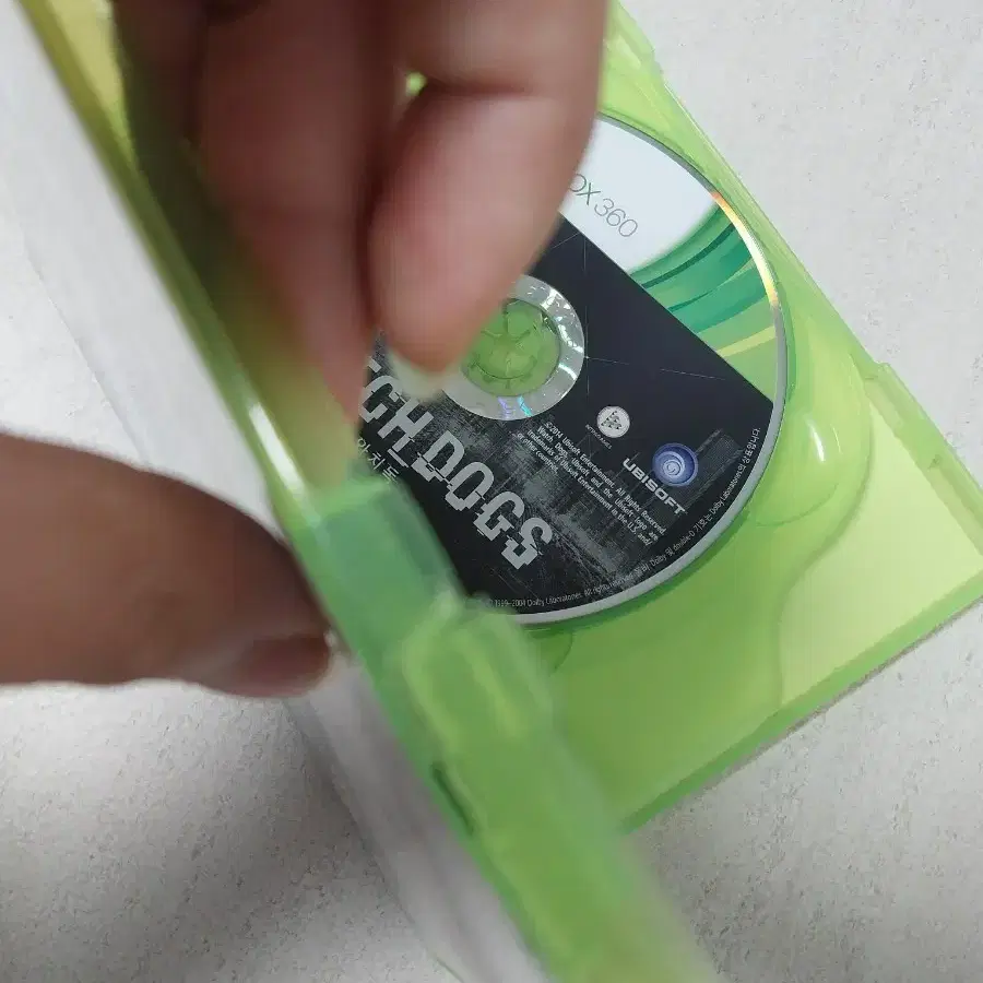 xbox360s 250gb짜리+cd2장 팝니다.