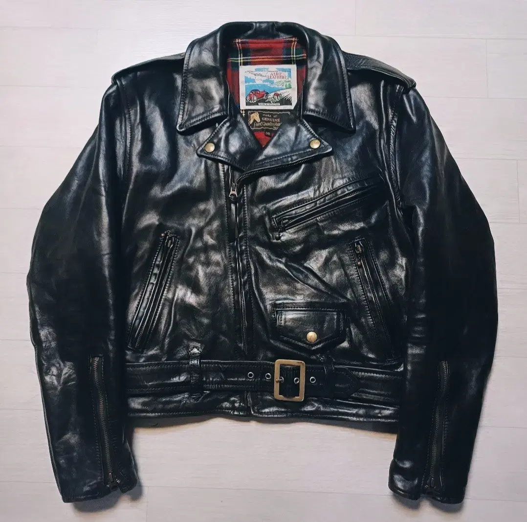 AeroLeatherMotorcycleCyclistJacketChromeAxxelHoseHideHorsehideLeatherLeather JacketAmecaziWorkwear