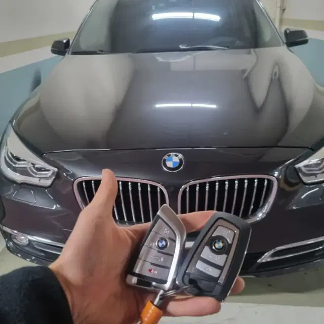 BMW X7, X4, 5시리즈, 3시리즈, i8 차량키 스페어키 제작