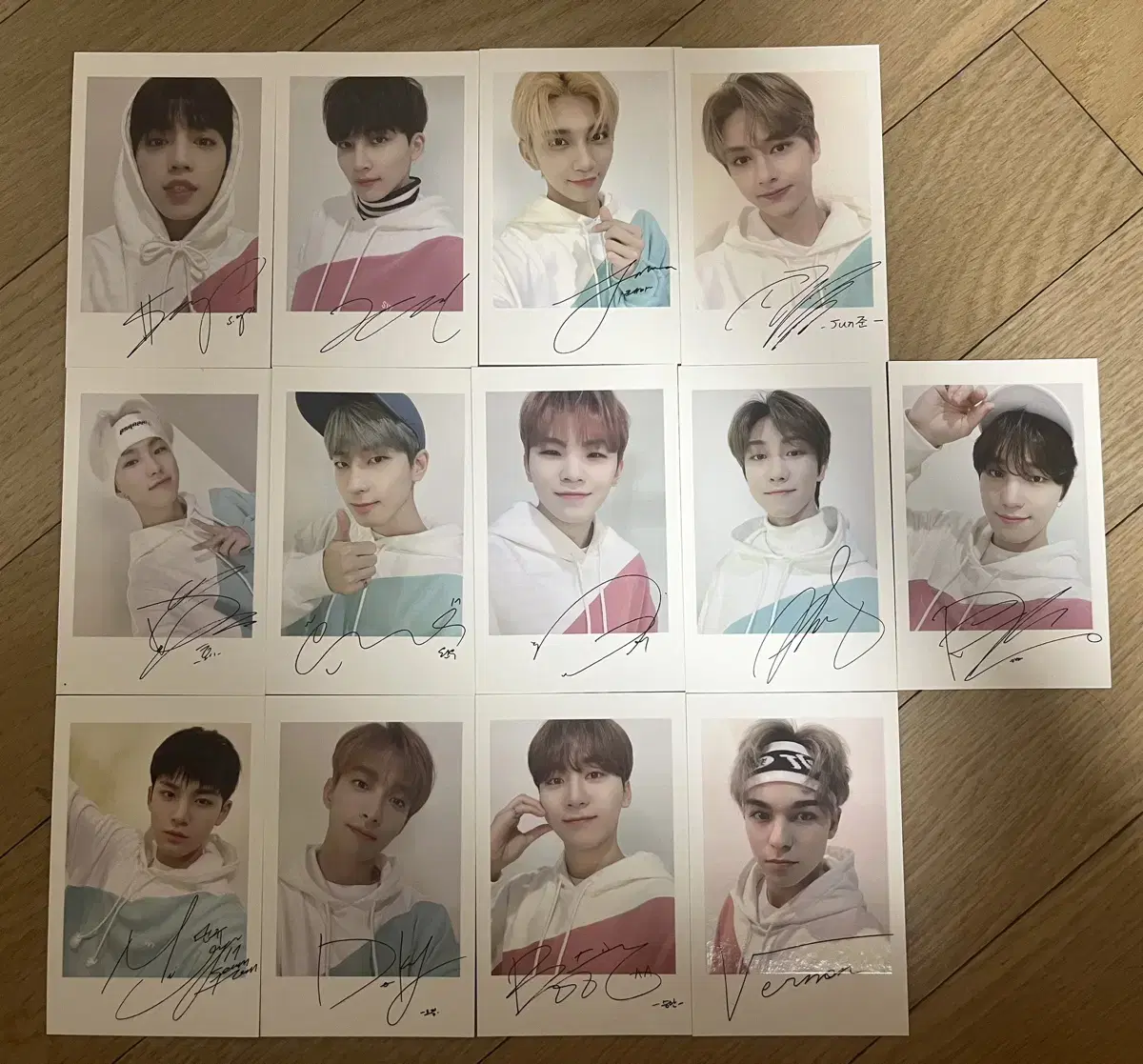 Seventeen Caratland 4 units polaroid photocard Set