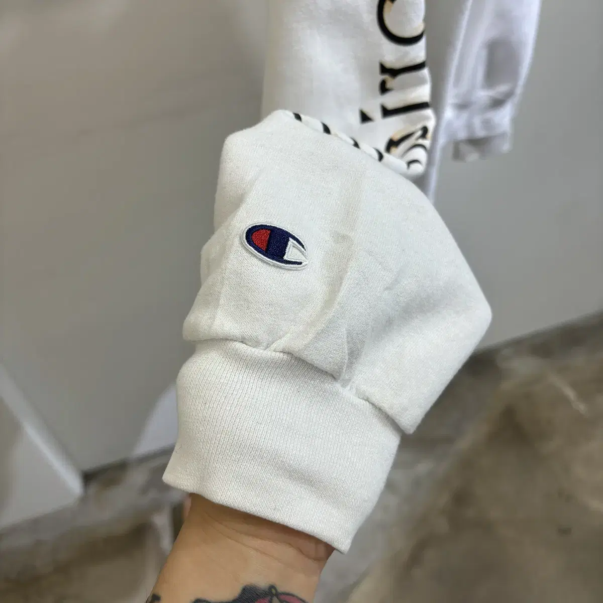 BAL X CHAMPION 프린팅 후드