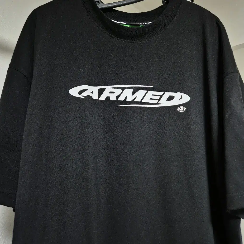 ARMED 오버핏 T-SHIRT [블랙] XL 팔아요