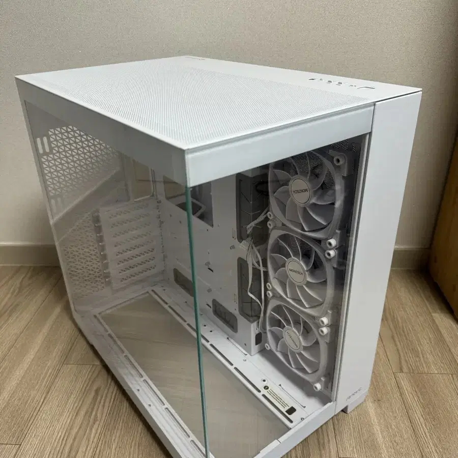 데스크탑 케이스 Antec C8 Mesh (White) 판매