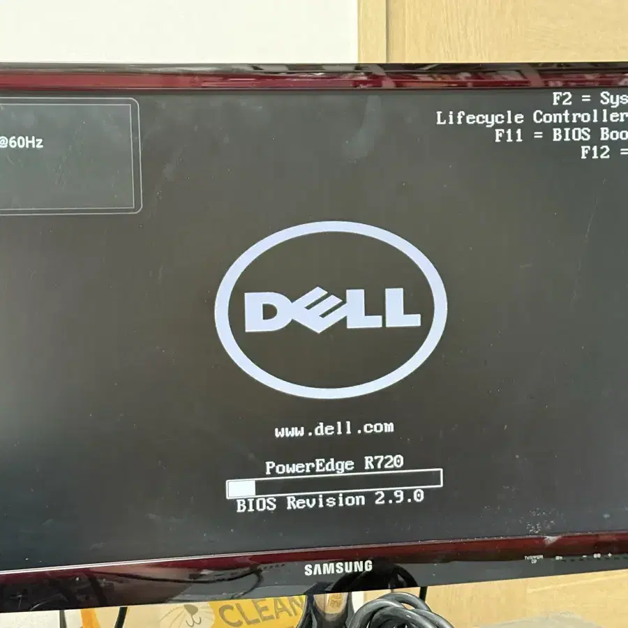 Dell R720 8베이 2U 서버