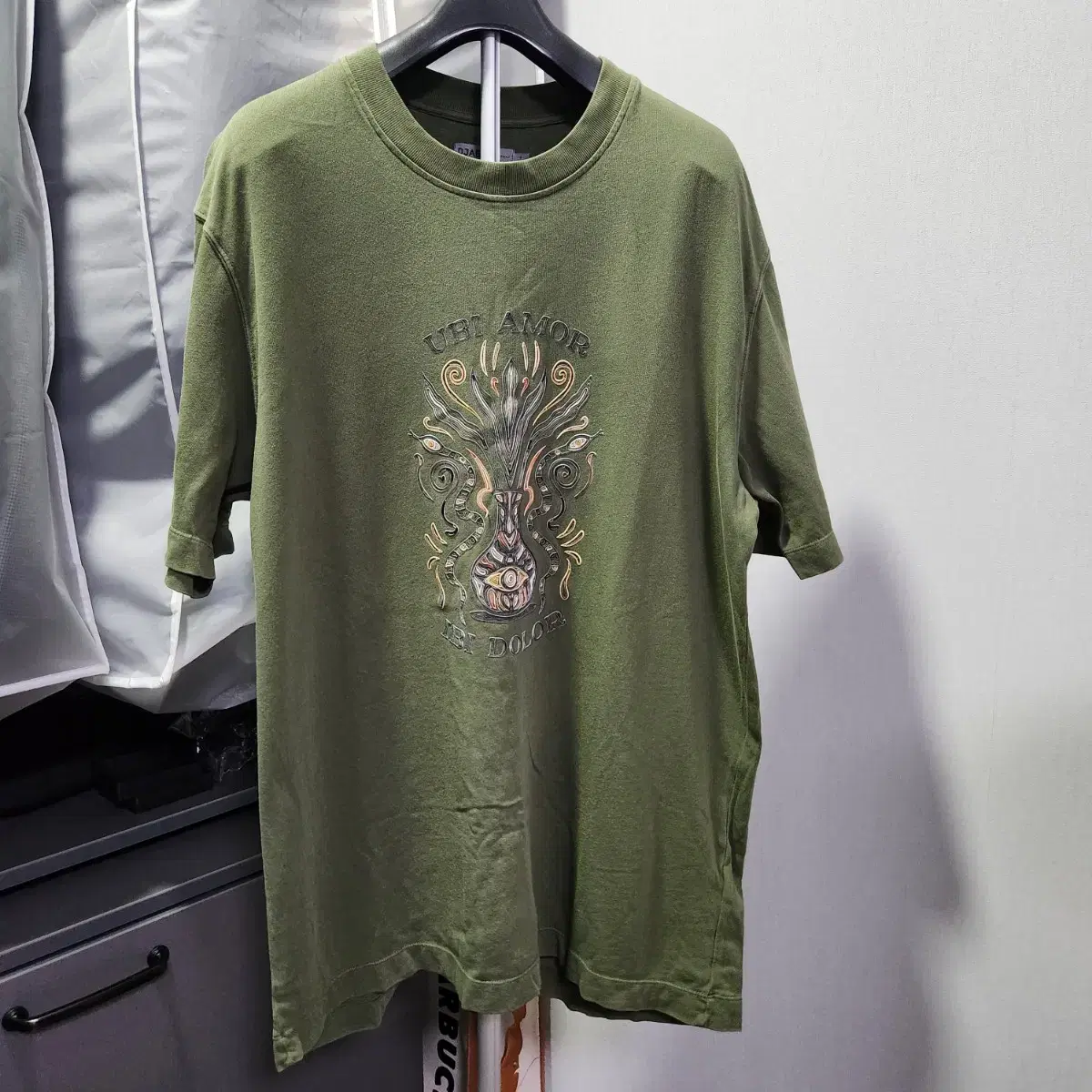 Men's short sleeve T-shirt size L