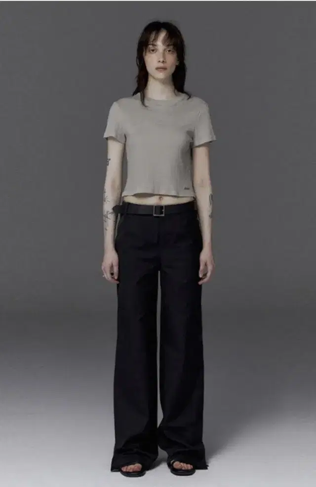 스튜디오테이블 over stitch pants