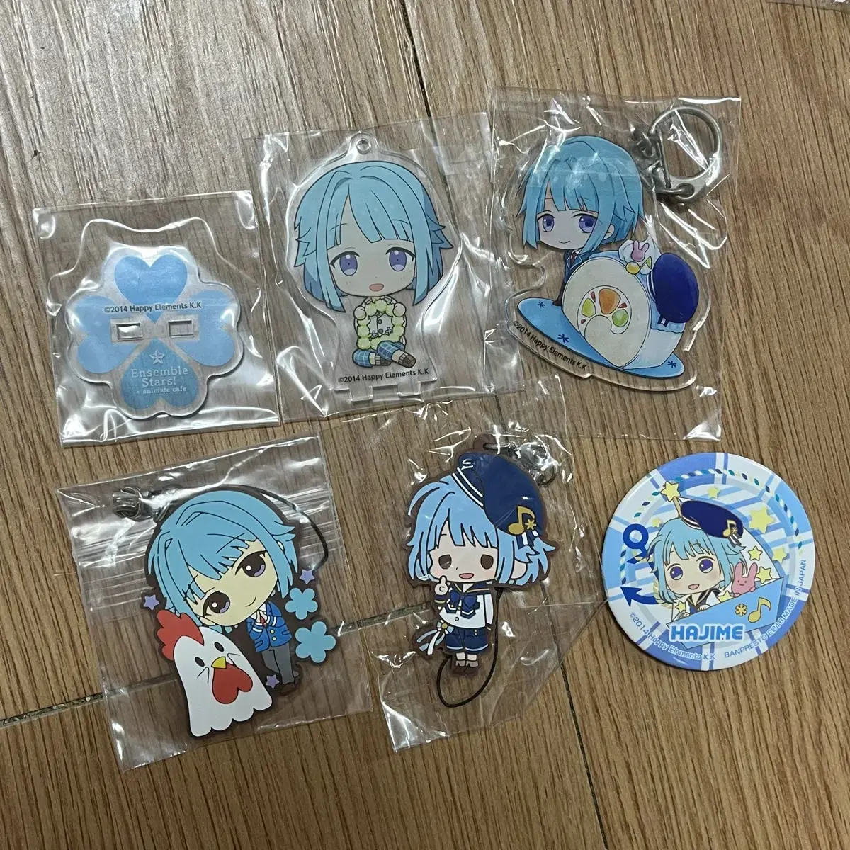 Anstar Hajime SD acrylic + keyring + can badge in bulk 5 pieces