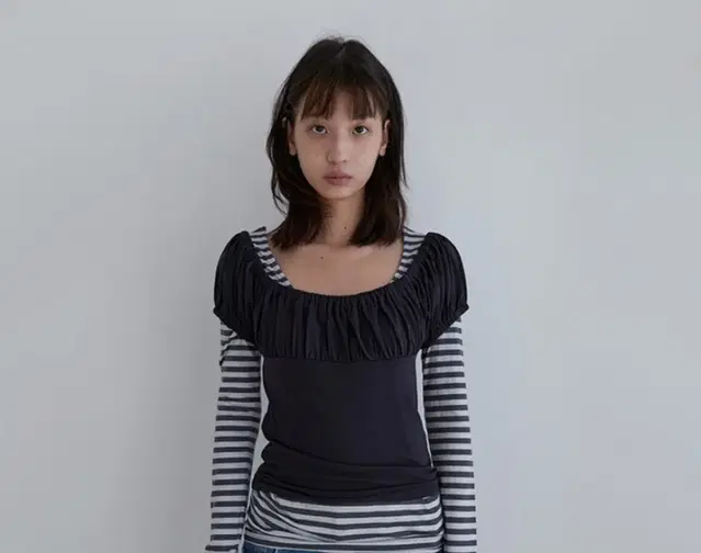 노컨텐츠 Shirring layered stripe T