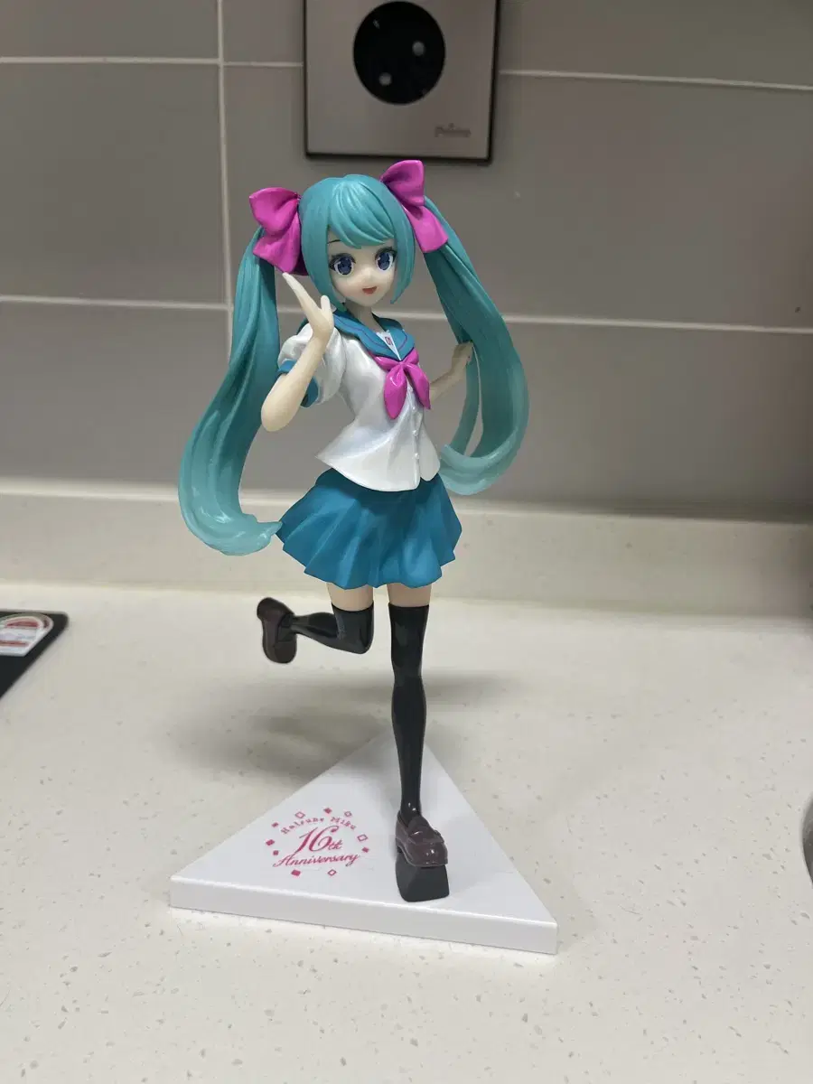 Hatsune Miku 16th Anniversary Figures