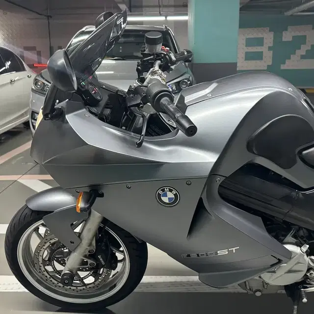 BMW F800st