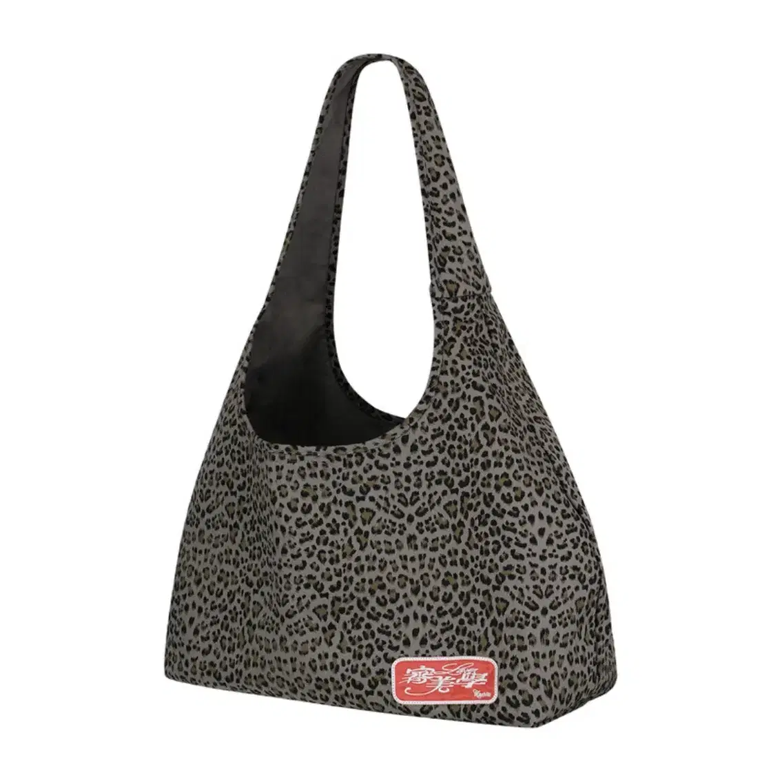 카시코 Kashiko Leopard Print Shoulder Bag