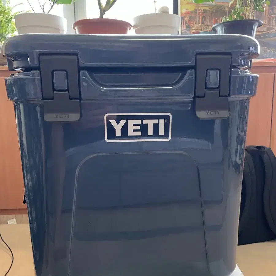 예티 로디 24 쿨러 아이스박스 YETI Roadie Cooler