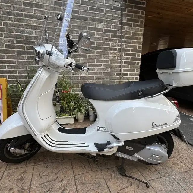 23년식 베스파 lx125 (abs제품) 화이트 1030km