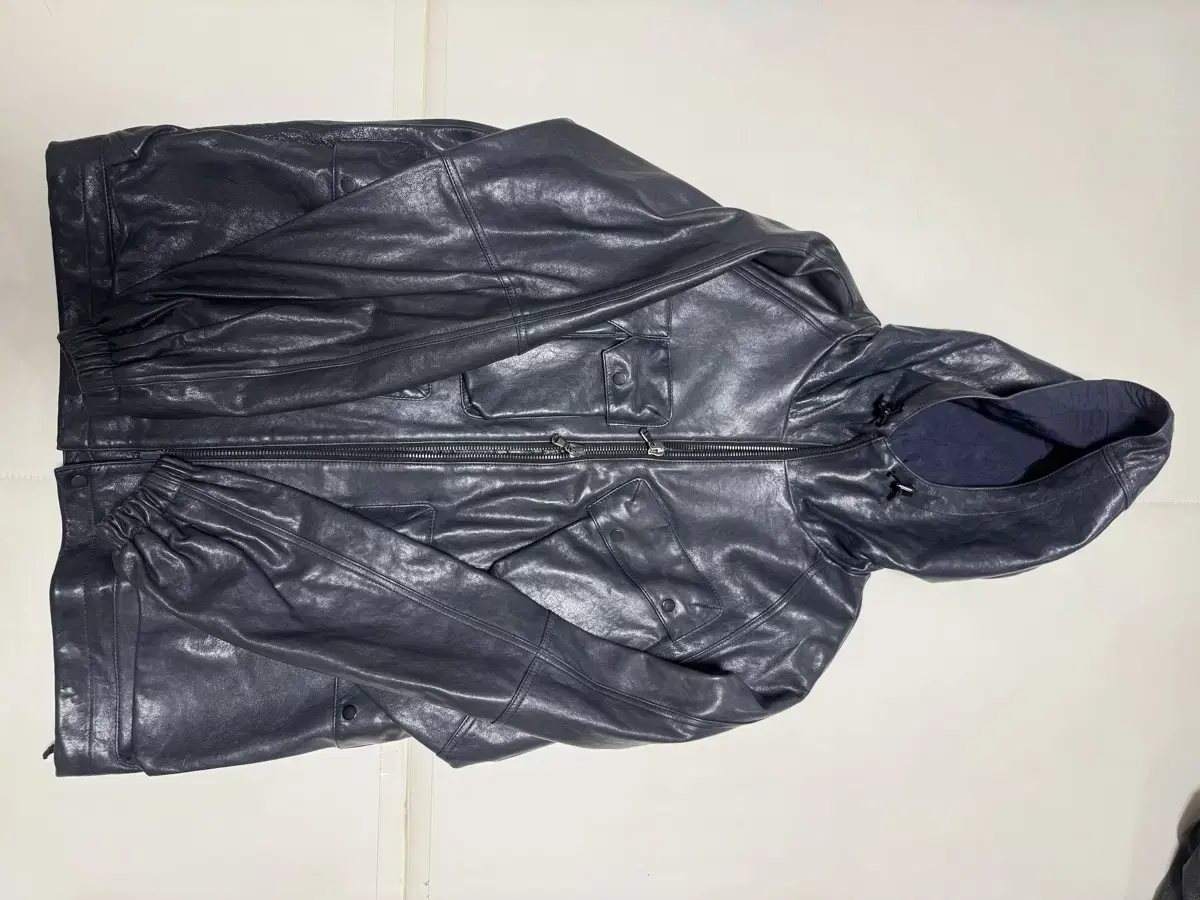 Essence Room Goods Mountain Parka Black size M