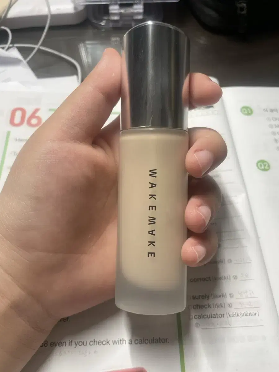 Wake Make Velvet Foundation 22 Natural