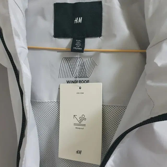 h&m 바람막이 라이트그레이 L (175/108A) 새상품