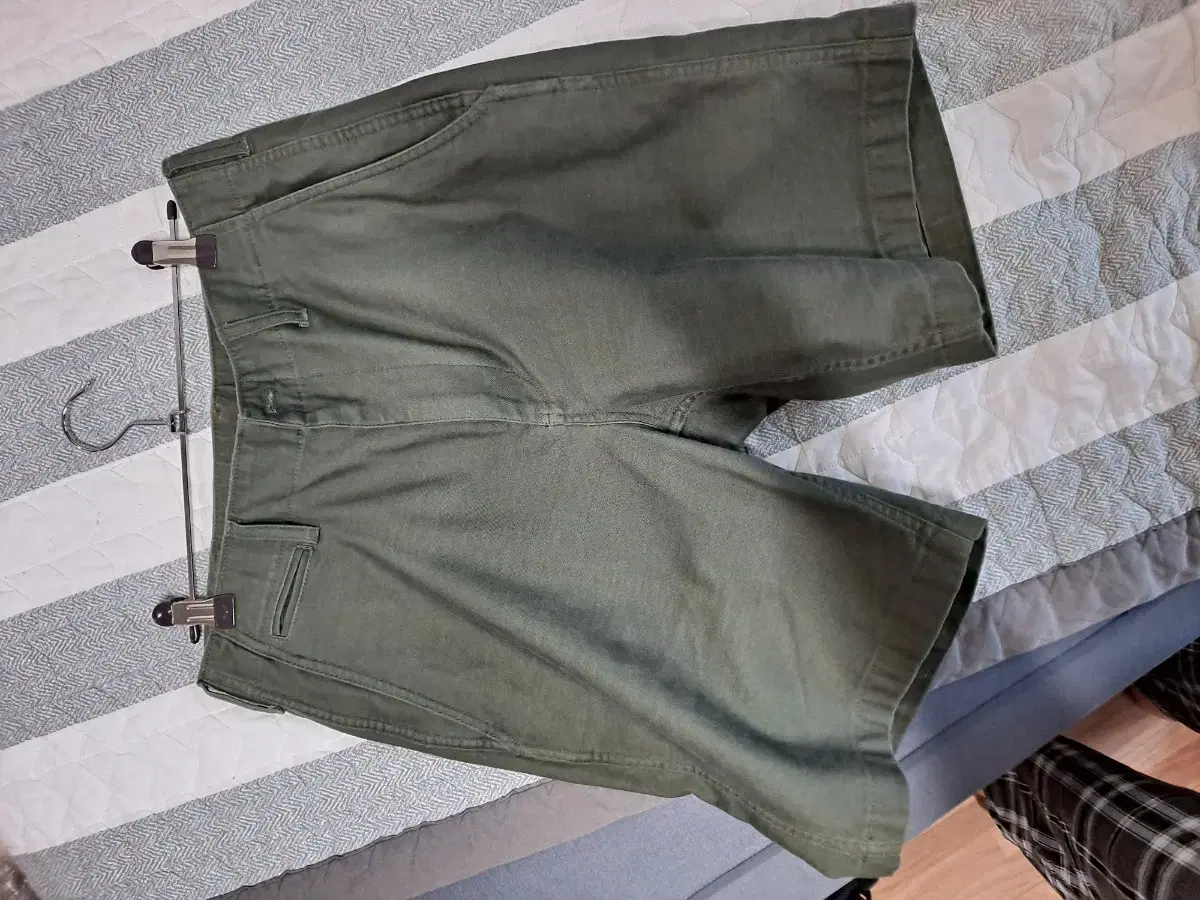 무신사 스탠다드 백사틴 오피서 쇼츠 반바지 29