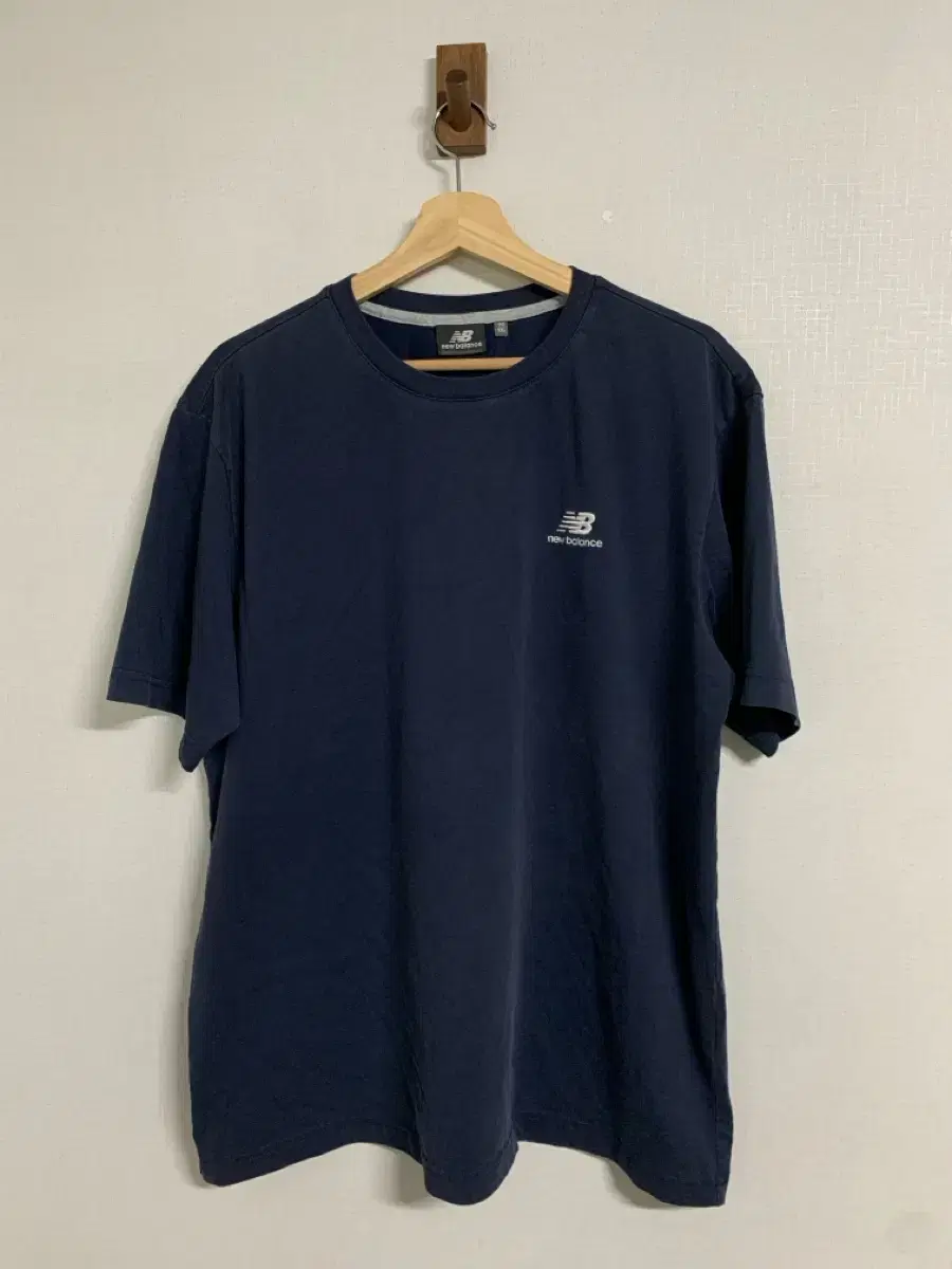 [110]New Balance Logo Embroidered Short Sleeve T-Shirt