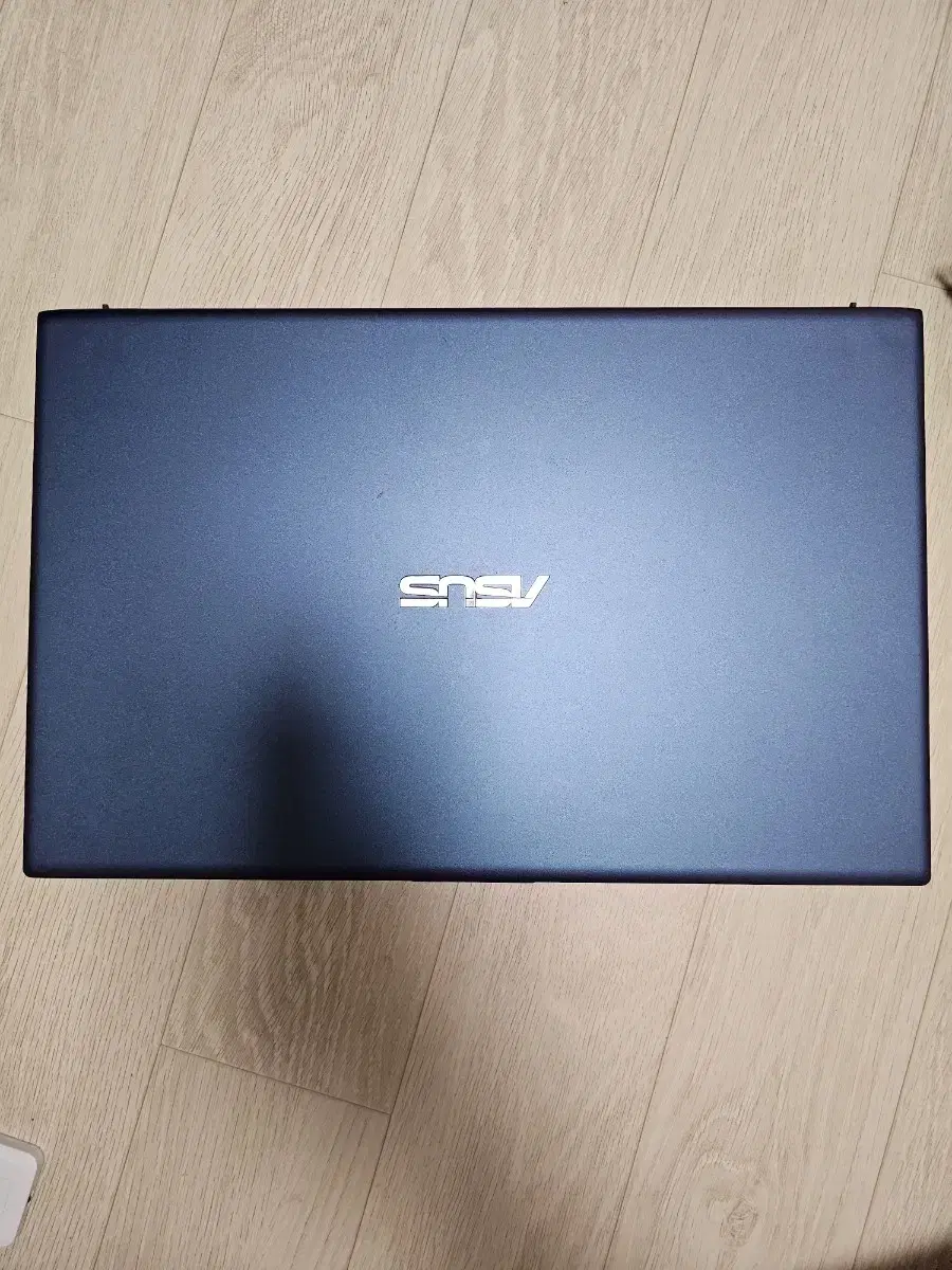 ASUS VivoBook 15 X512F