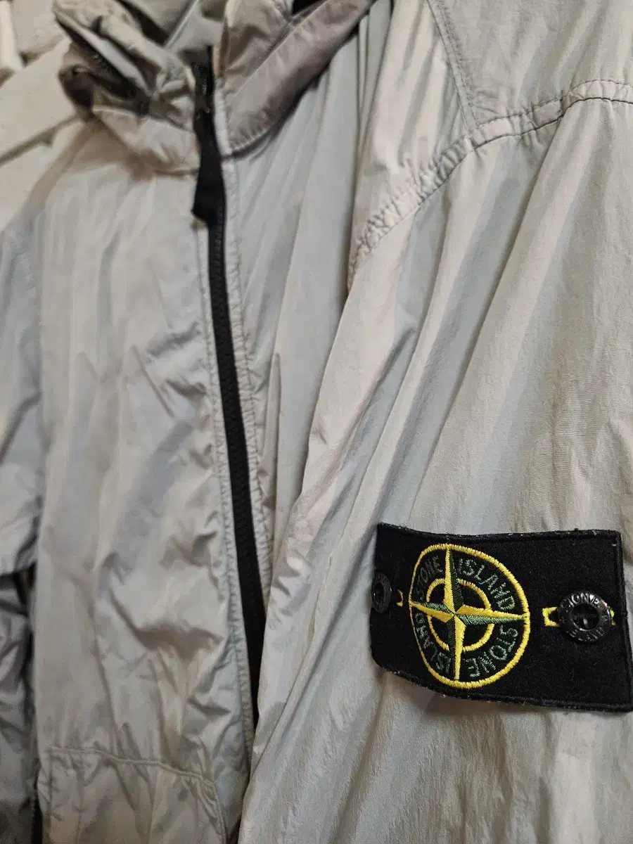 [PRICE REDUCED] (S) Stone Island Garment Dying Nylon and Metal Hoodie Zip-up Grey