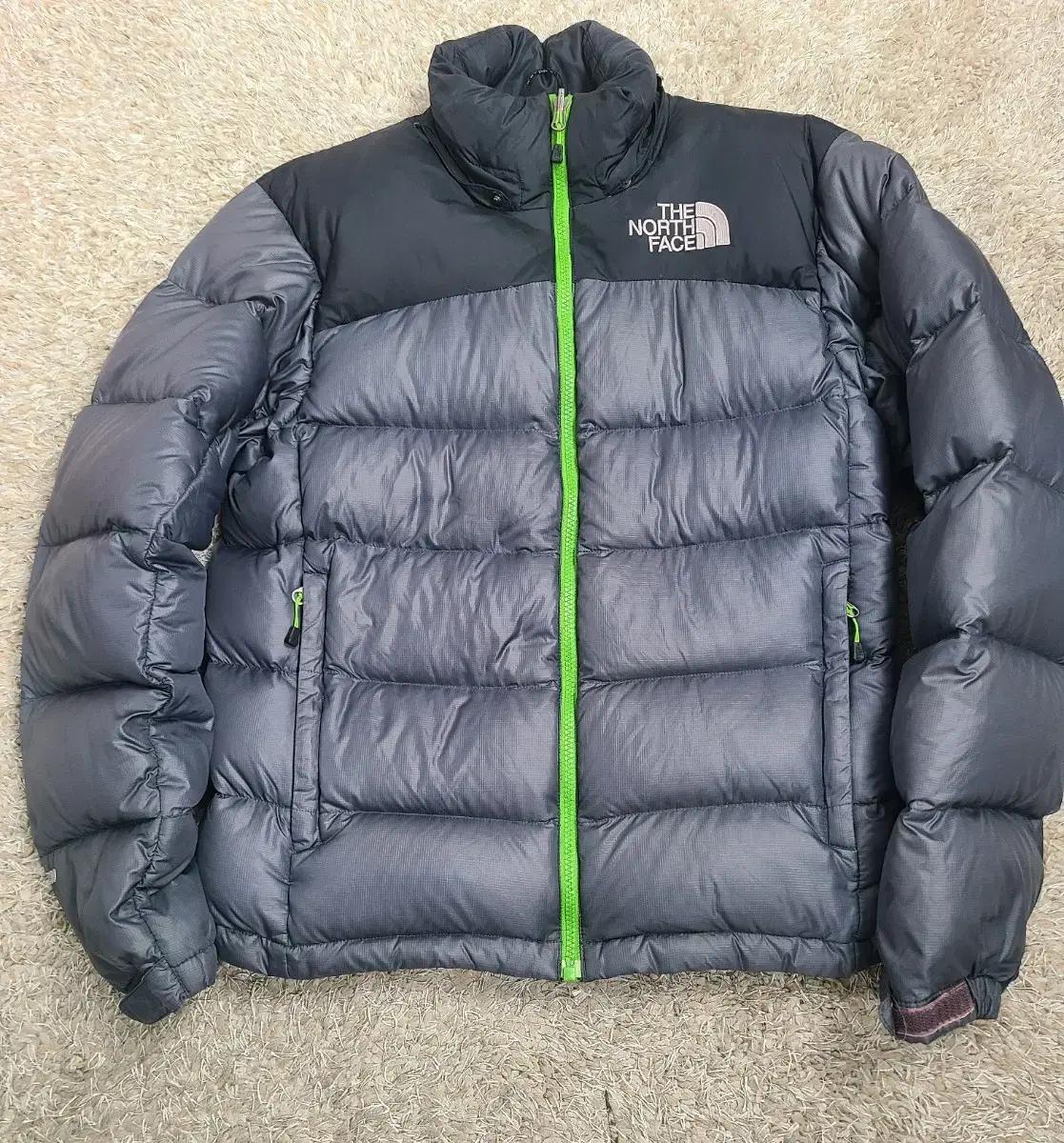 The North Face Nupsi 700. black gray size 85