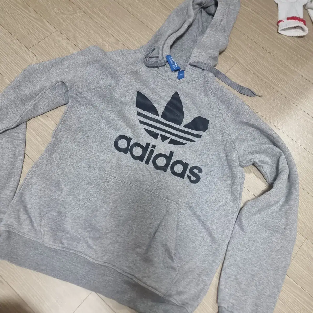 Adidas Hoodies (85)