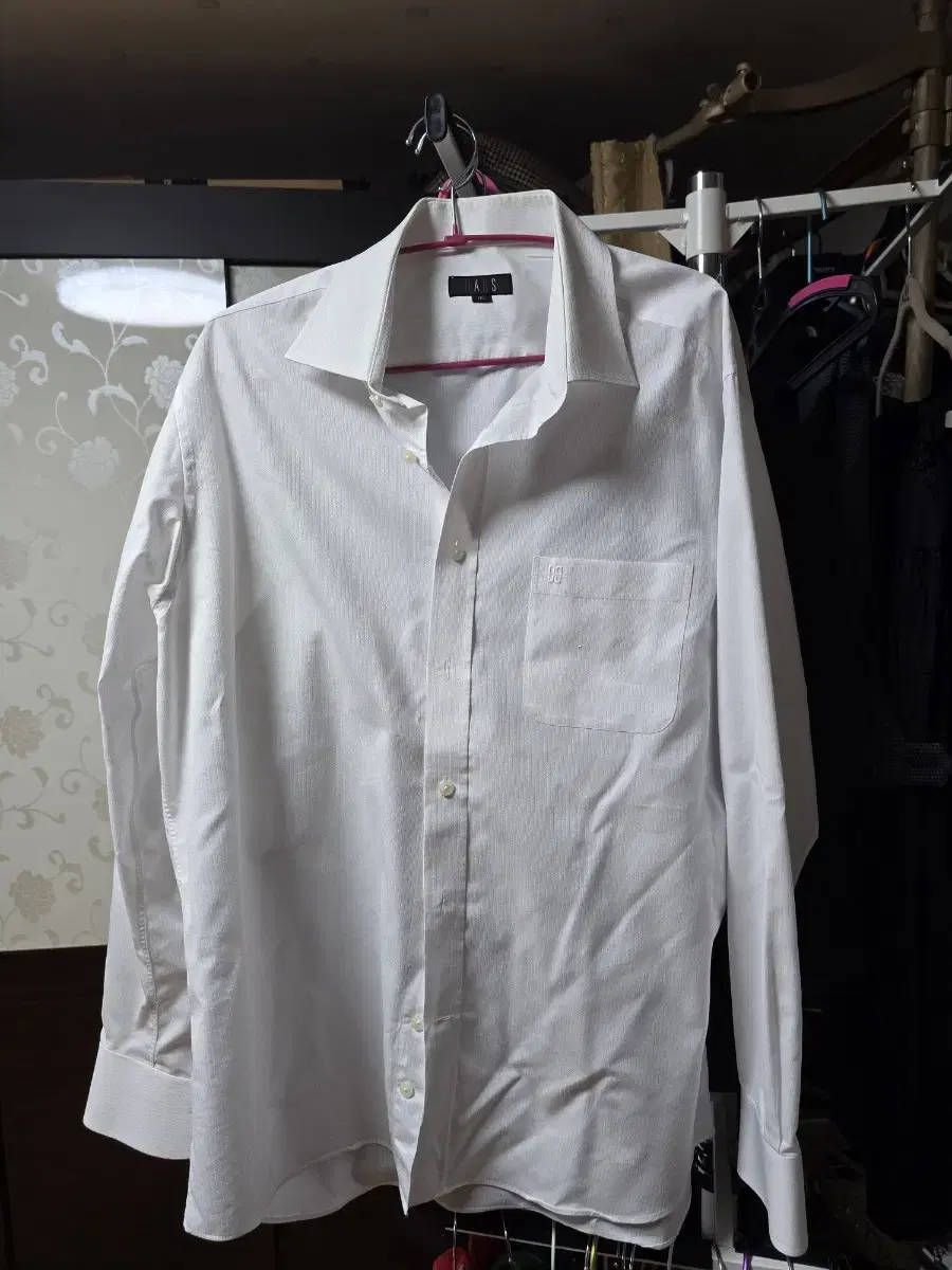 [110]Daxshirt white sell two