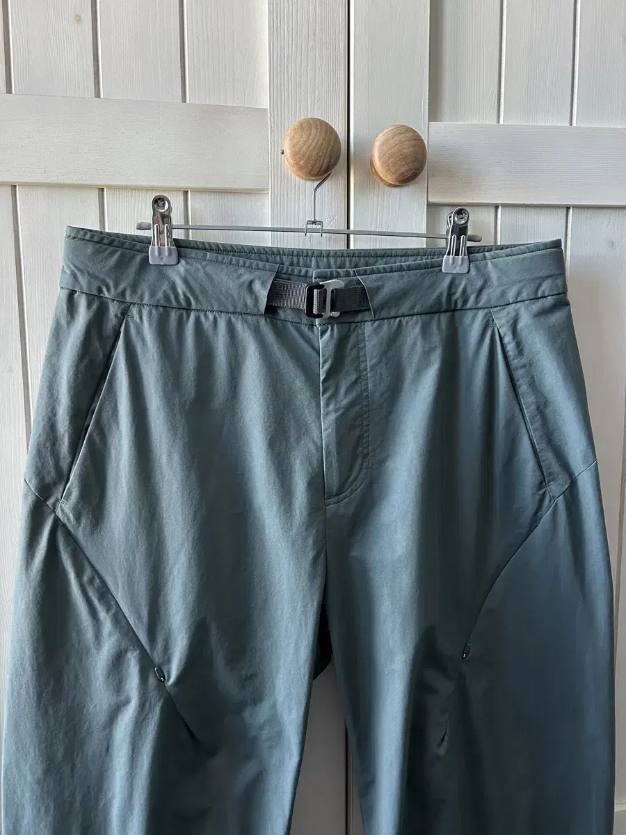 포스트 아카이브 팩션 right pants L사이즈