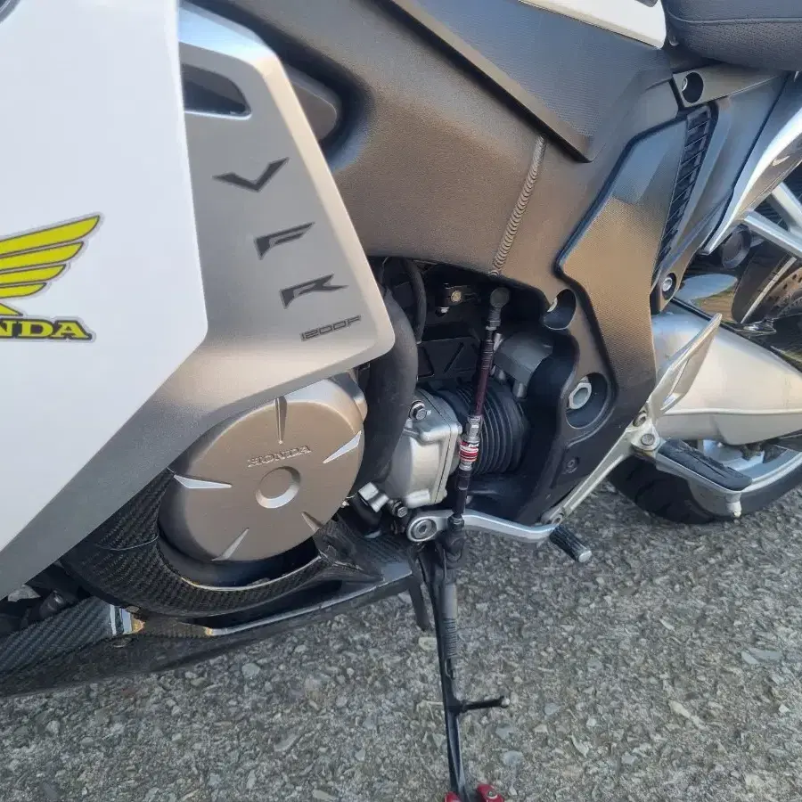 vfr1200f