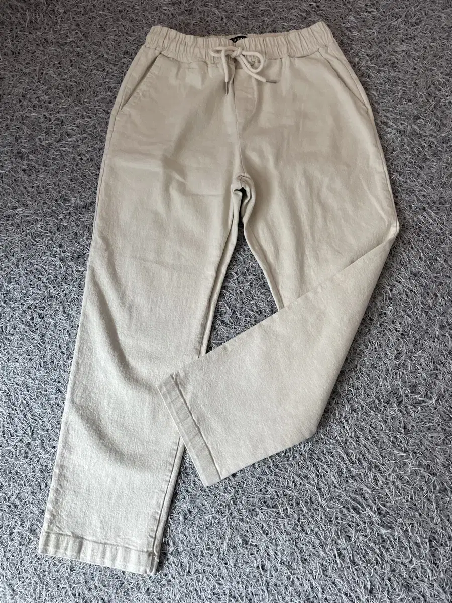 Cream spandex banding pants