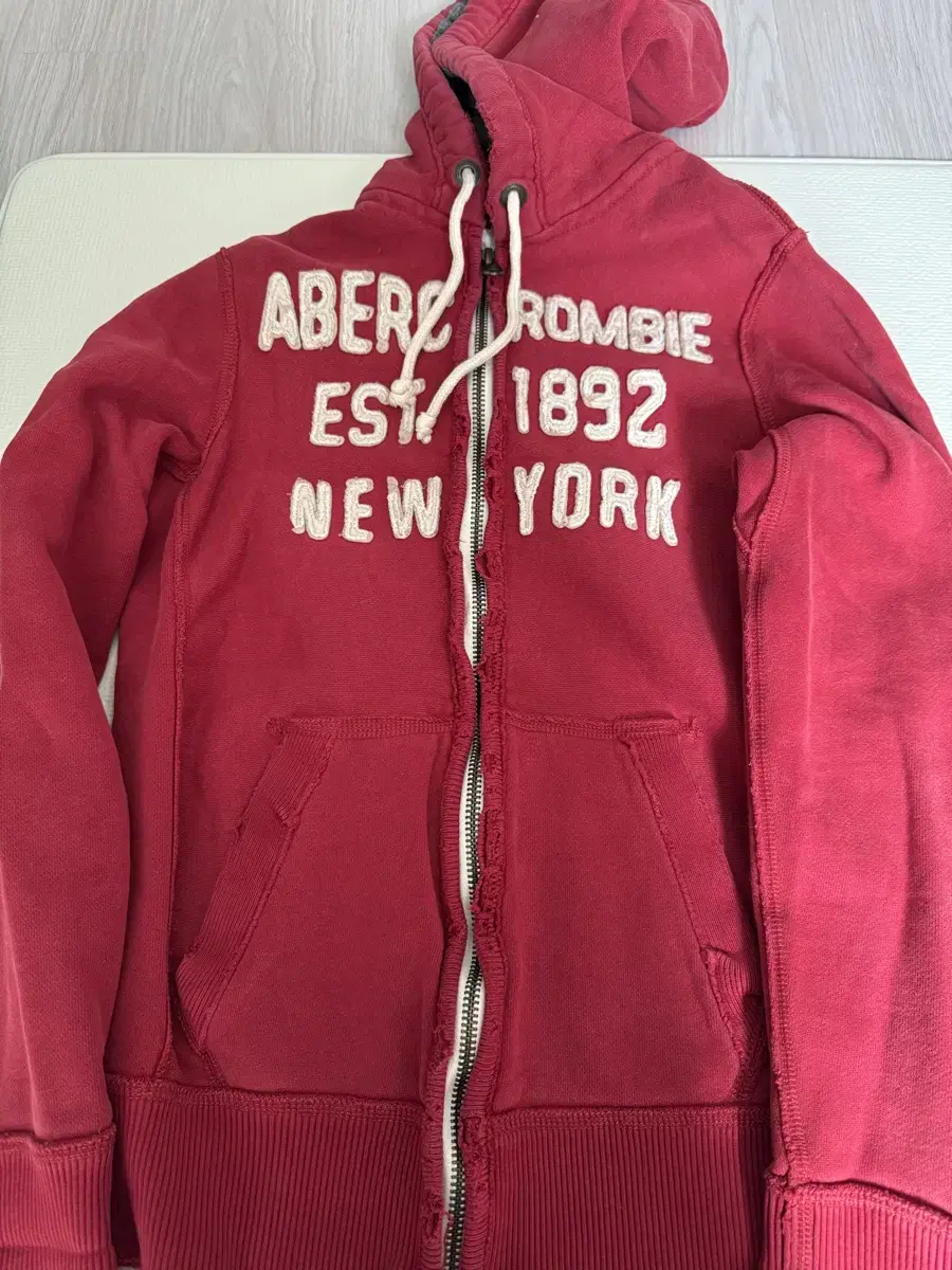 Abercrombie & Fitch HoodiesHong Yuan Yang