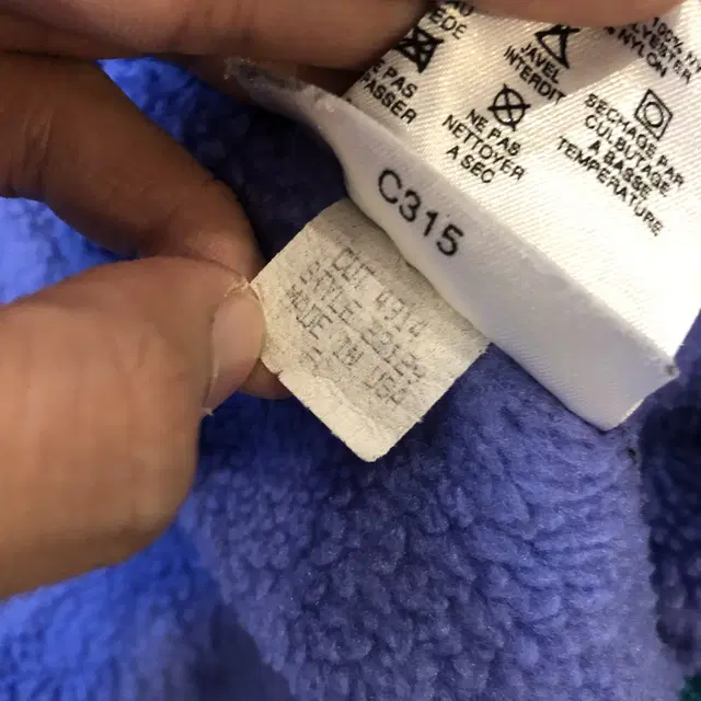 91 Patagonia USA made - L (105 -110)