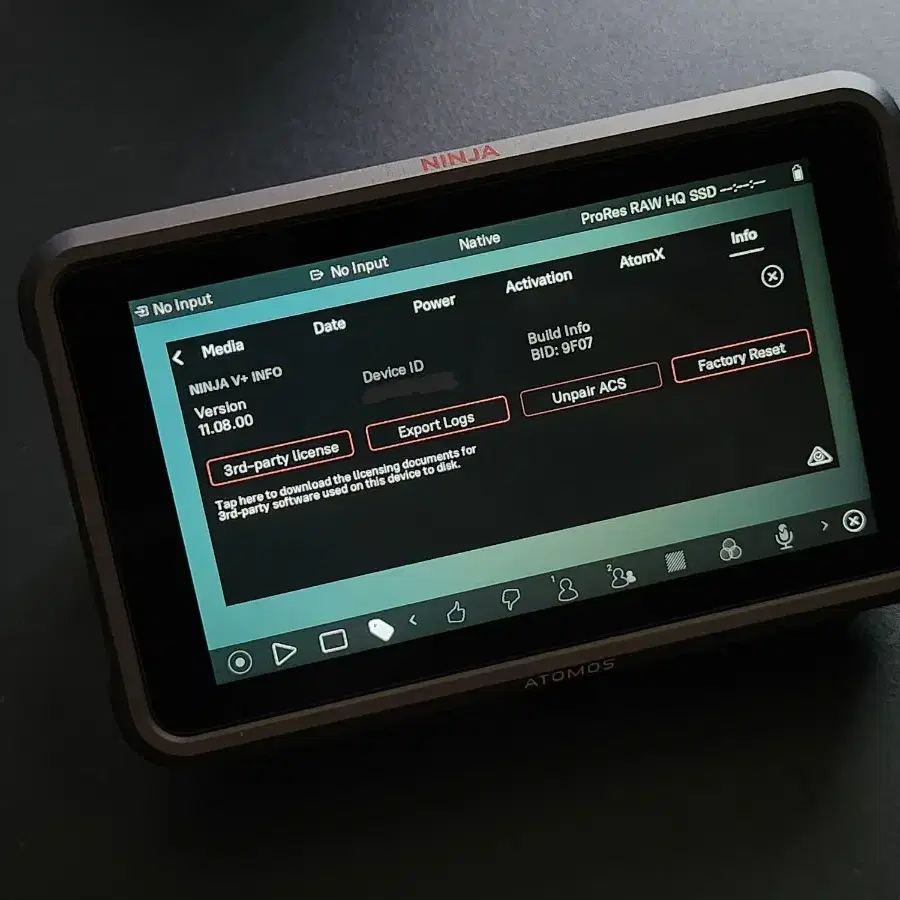 atomos ninja v plus 판매합니다.