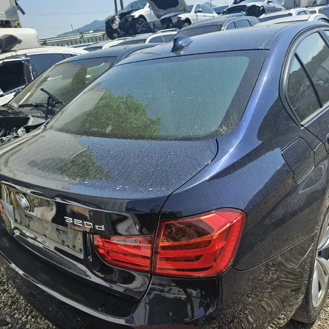 bmw f30 320d 차량중고부품판매합니다