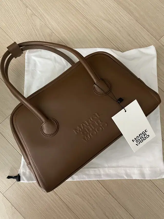 마지셔우드 soft tote 소프트 토트백 브라운