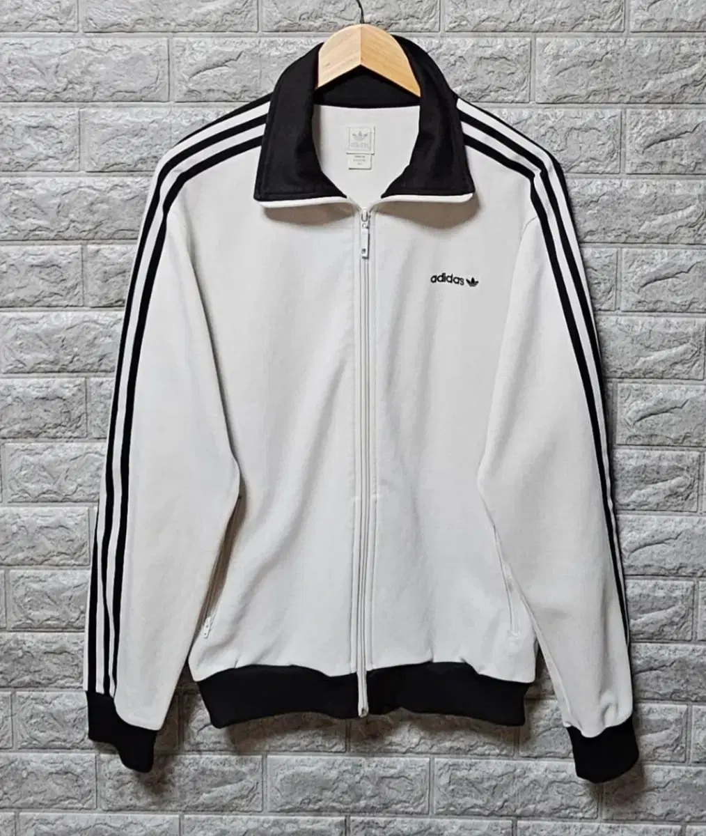 (No longer available) Adidas Oreo white and black vintage jersey.