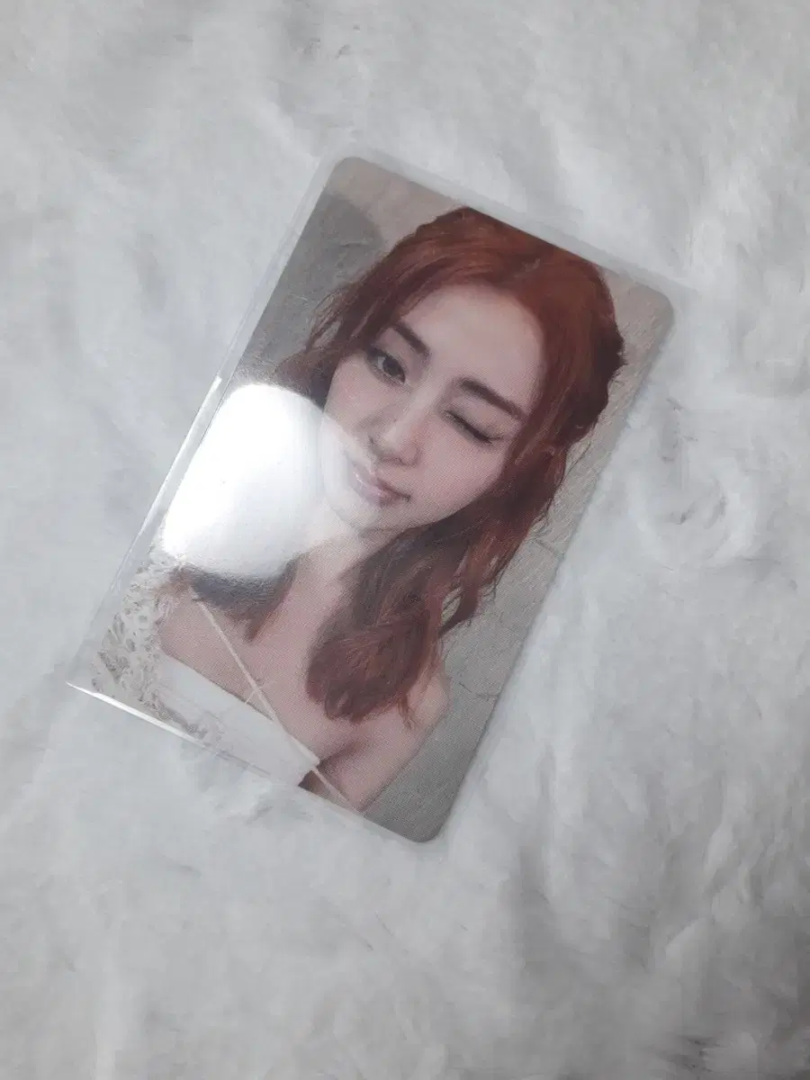 Le sserafim huh yunjin e.ji KakaoTalk unreleased photocard