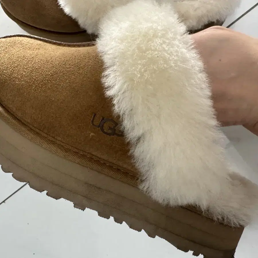 Ugg 어그 뮬 슬리퍼 (6사이즈 230mm)