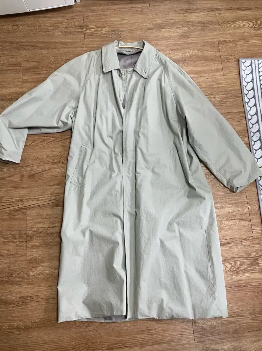 Men's trench coat for sale size 100-105