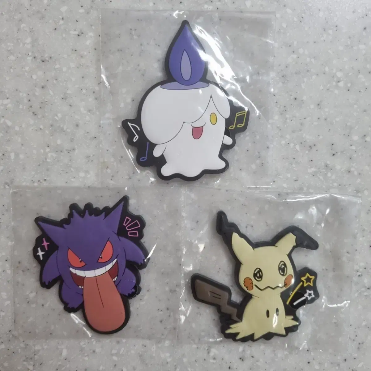 I'm selling 3 Pokémon Kudzie F-phase magnets bulk 