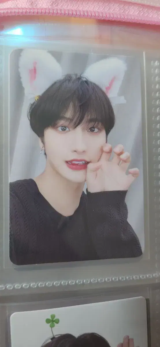 ateez seonghwa cat photocard for sale (shipping included)