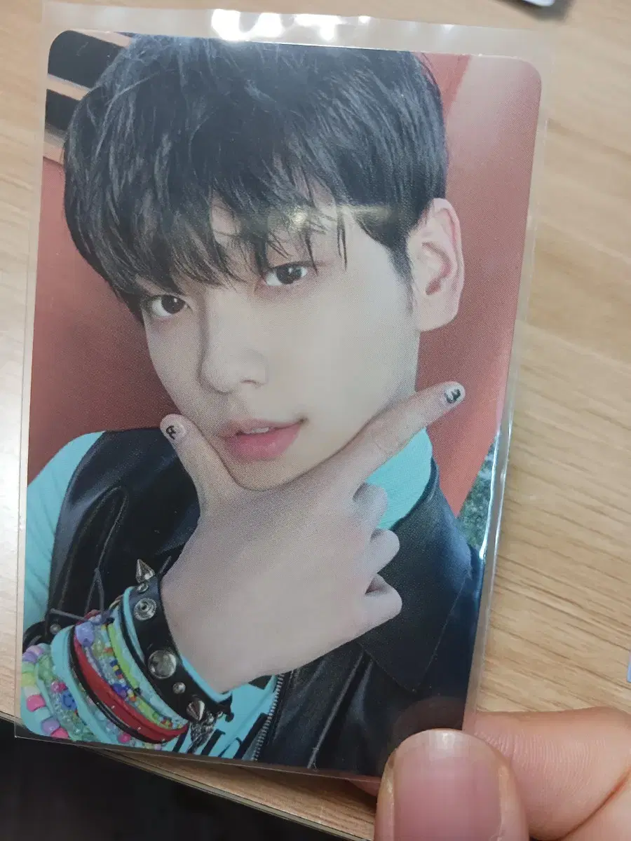 zonejal txt soobin photocard sells