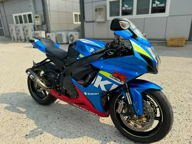 스즈키 gsx r600 17년형 완전A급 판매합니다