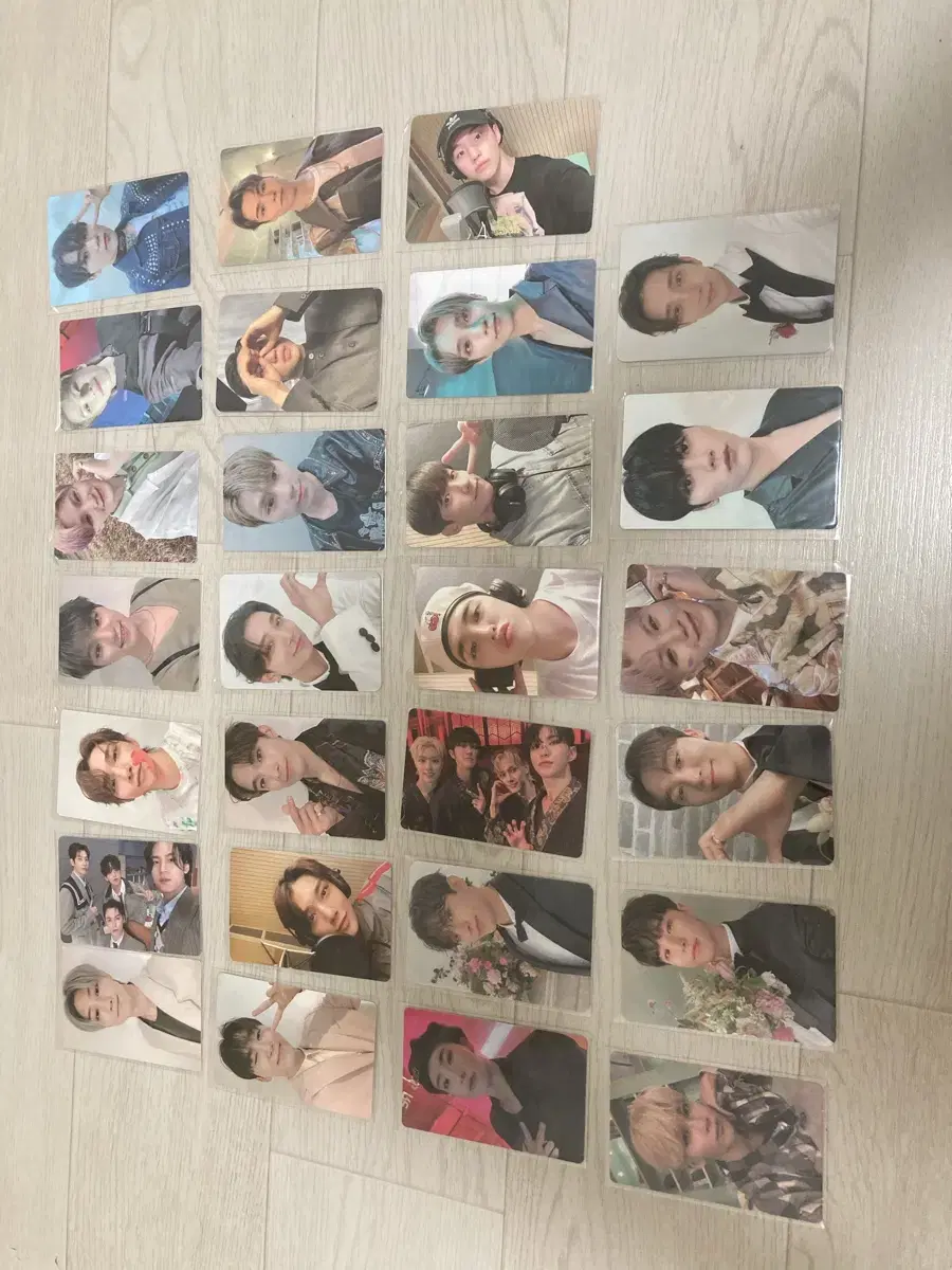 Seventeen photocard sells (bulk)all official photocards