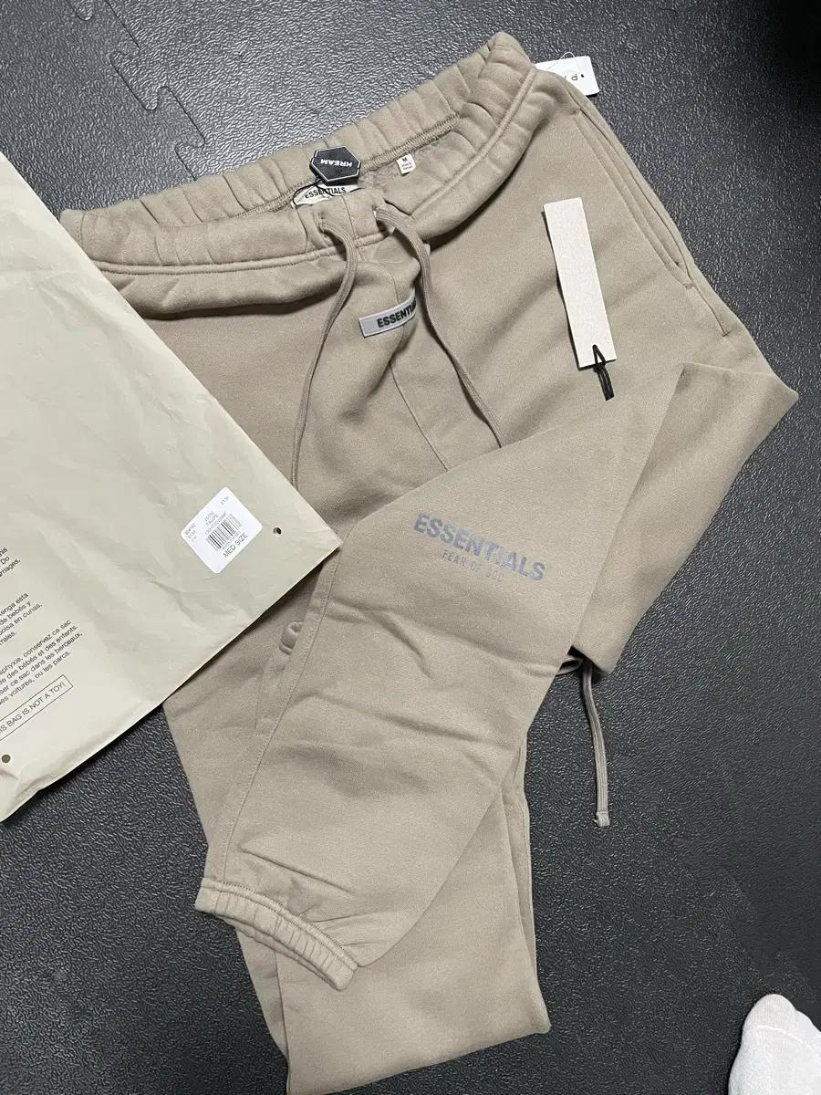 [M][NEW] P.O. GOD Essential Pants Taupe 20FW