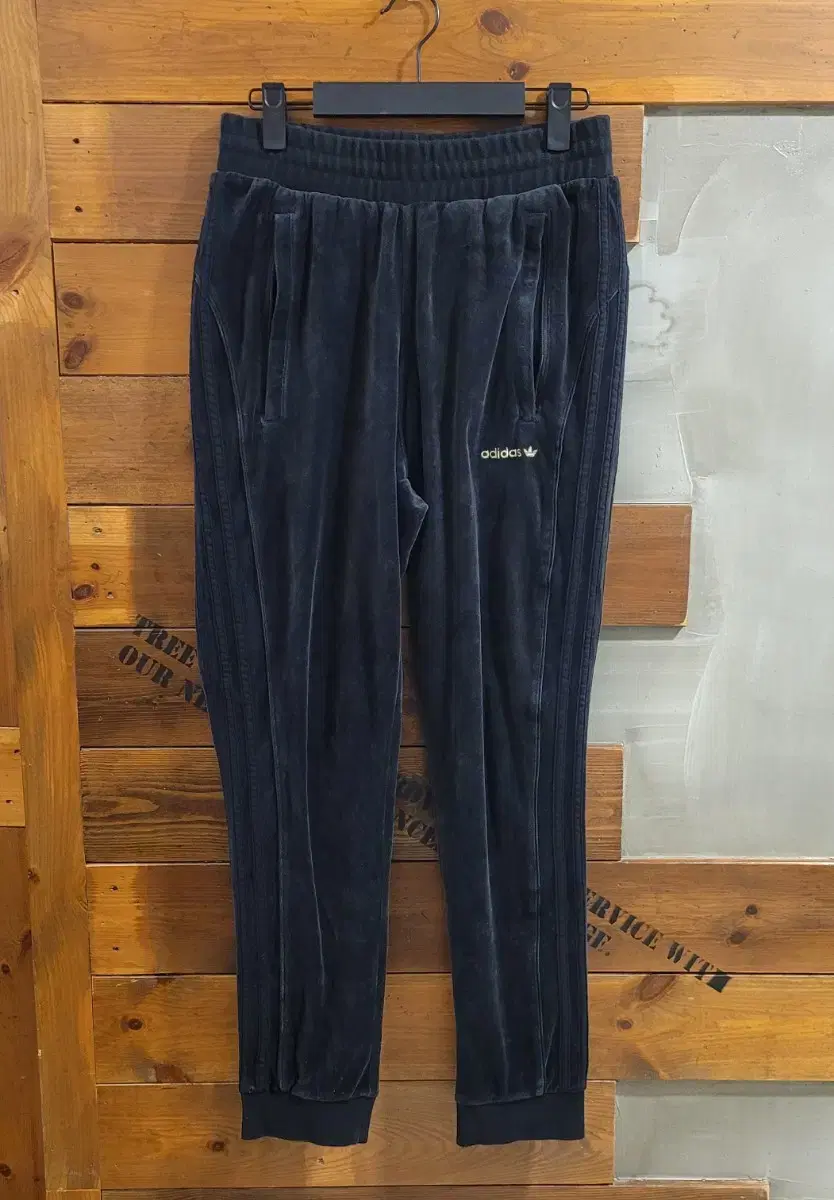 Adidas Velour Jogger Track Pants M (31-32)