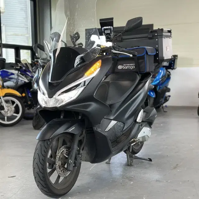 20년형 혼다 PCX125 4만Km 깔끔한 차량 판매합니다.