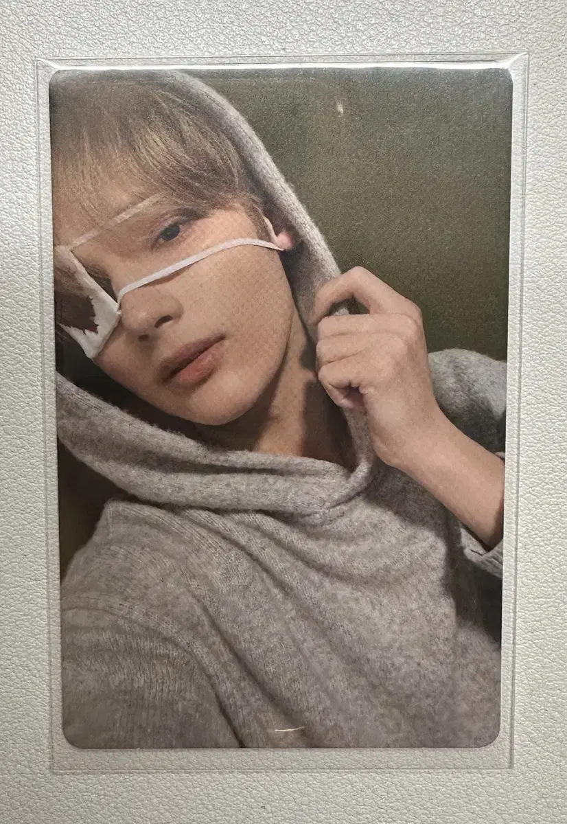 Tomorrow's kit version hueningkai photocard WTS